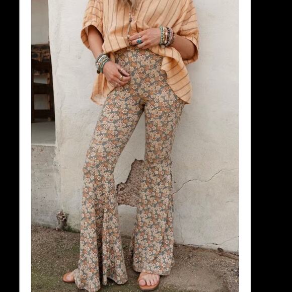 Three Bird Nest, Dream in Flowers Flare Pants - Picture 1 of 11